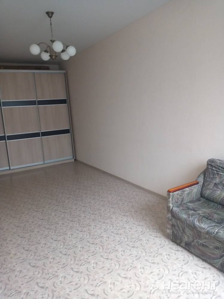 Сдается 1-комнатная квартира, 40 м²