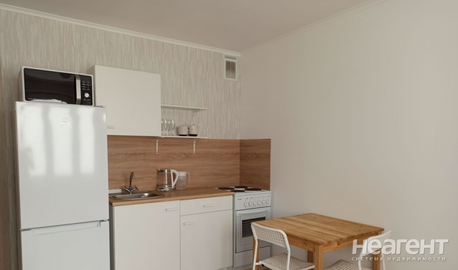 Сдается 1-комнатная квартира, 35 м²