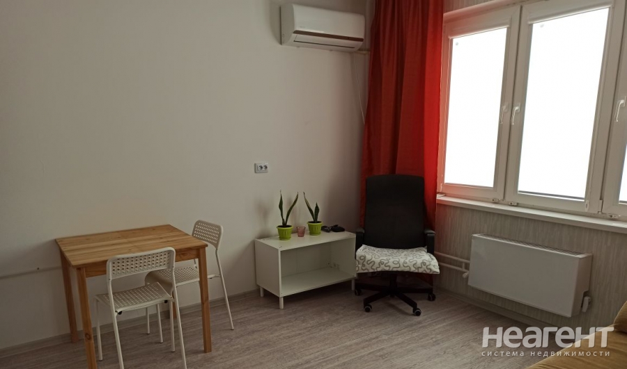 Сдается 1-комнатная квартира, 35 м²