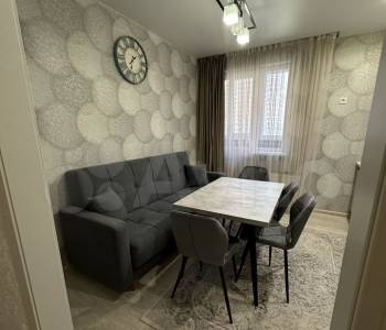 Сдается 1-комнатная квартира, 40 м²