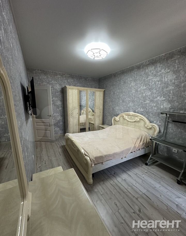 Сдается 1-комнатная квартира, 40 м²