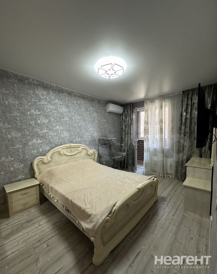 Сдается 1-комнатная квартира, 40 м²