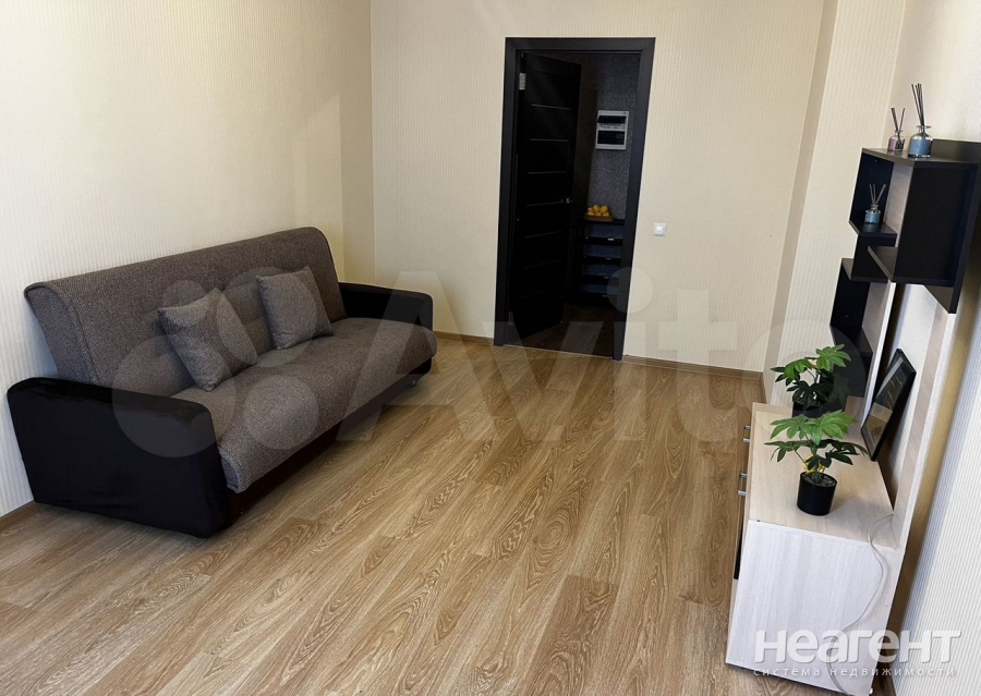 Сдается 2-х комнатная квартира, 65 м²