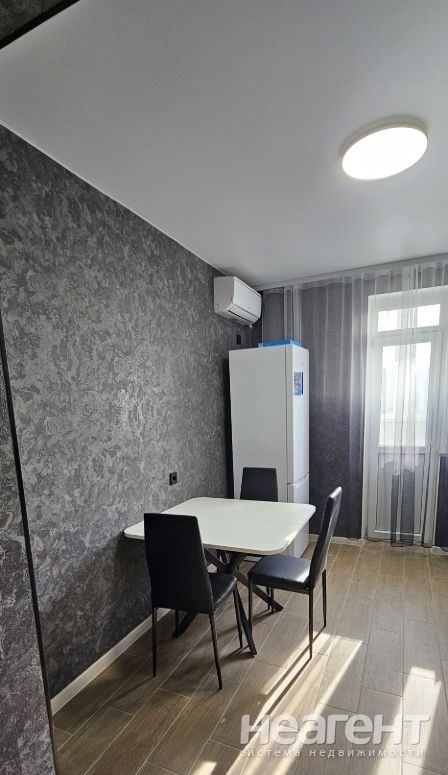 Сдается 1-комнатная квартира, 35 м²