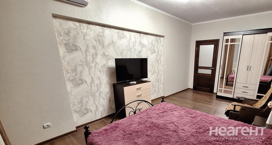 Сдается 1-комнатная квартира, 44 м²