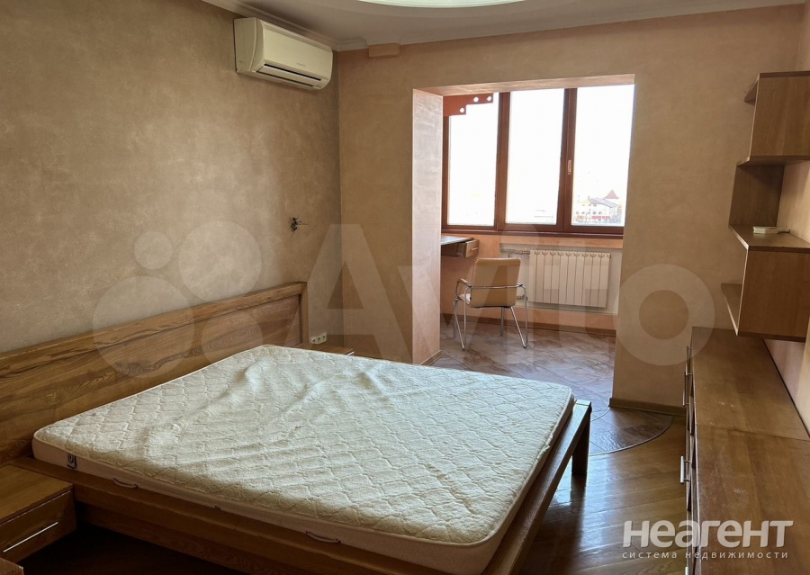 Сдается Многокомнатная квартира, 90,9 м²