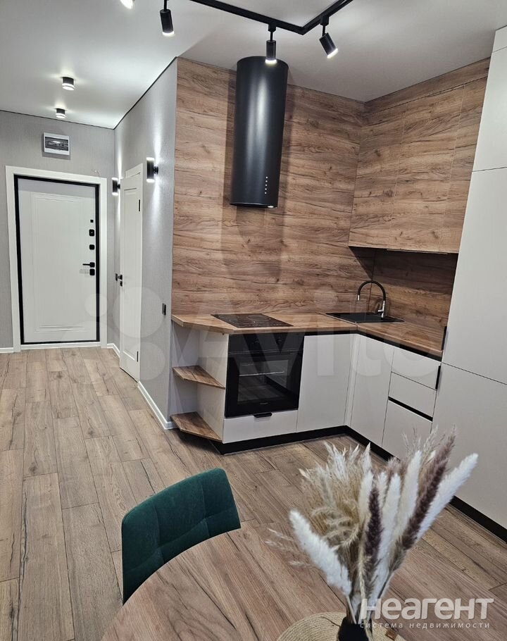 Продается 1-комнатная квартира, 40 м²