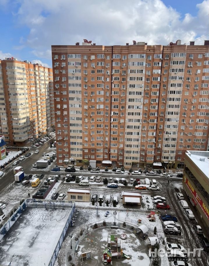 Сдается 2-х комнатная квартира, 65 м²