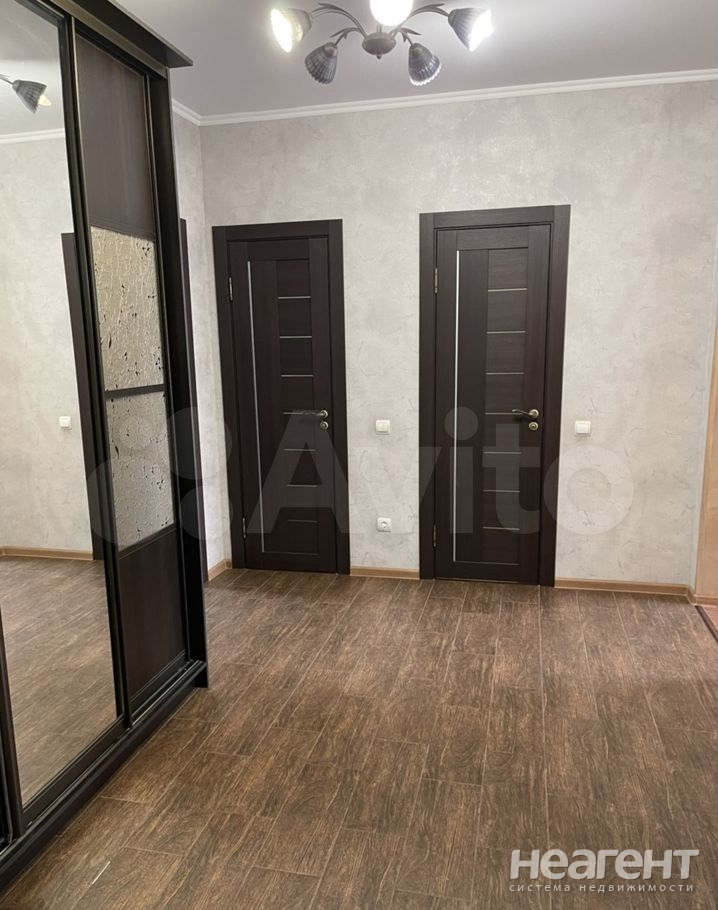 Сдается 2-х комнатная квартира, 65 м²