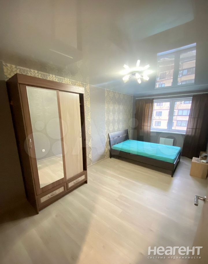 Сдается 1-комнатная квартира, 40 м²