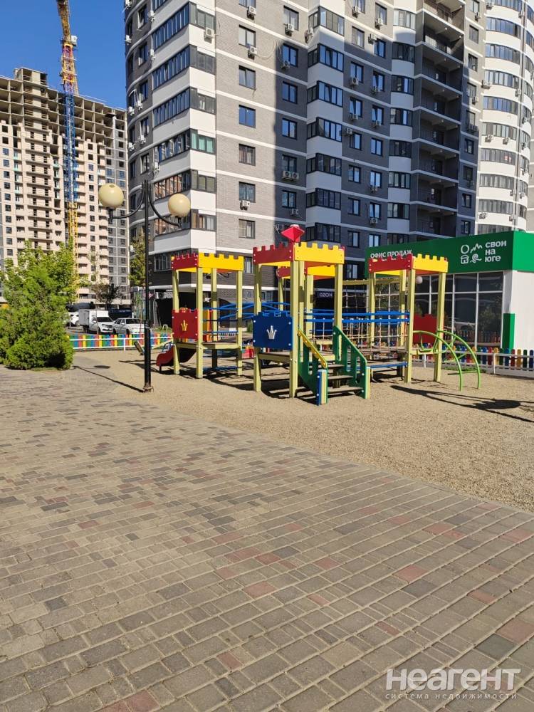 Продается 1-комнатная квартира, 39 м²