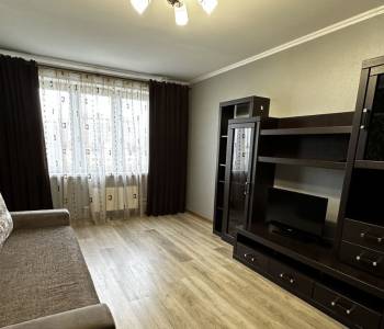 Сдается 1-комнатная квартира, 43 м²