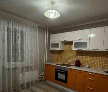 Сдается 1-комнатная квартира, 43 м²