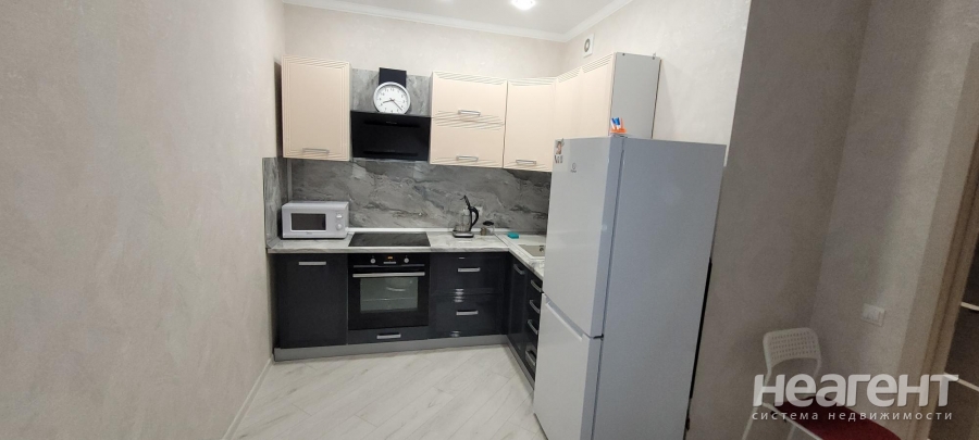 Сдается 2-х комнатная квартира, 65 м²