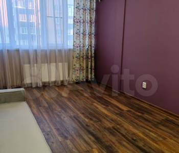 Продается 1-комнатная квартира, 43 м²