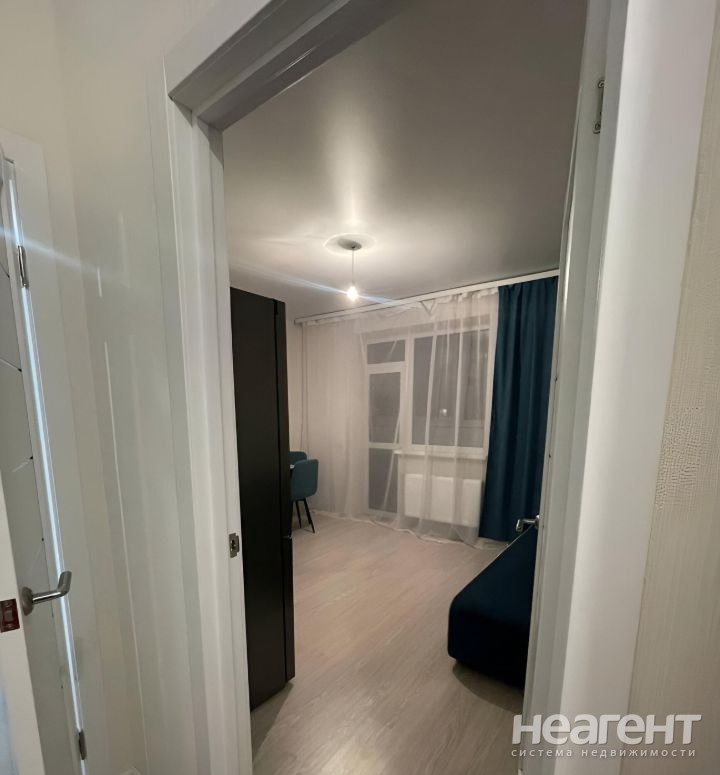 Сдается 1-комнатная квартира, 39 м²