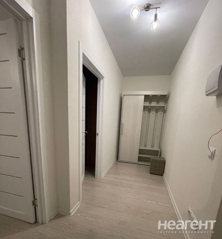 Сдается 1-комнатная квартира, 39 м²