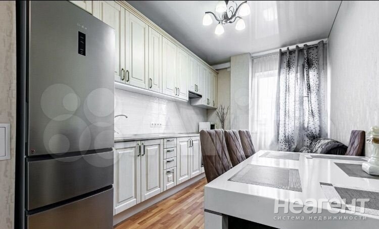 Сдается 1-комнатная квартира, 47 м²