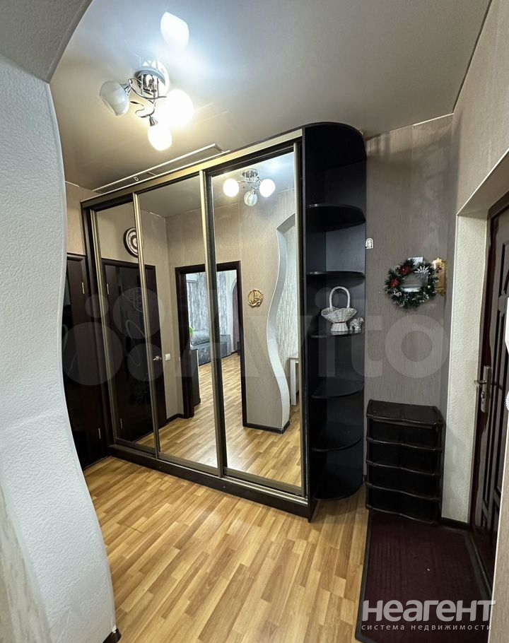 Сдается 1-комнатная квартира, 47 м²