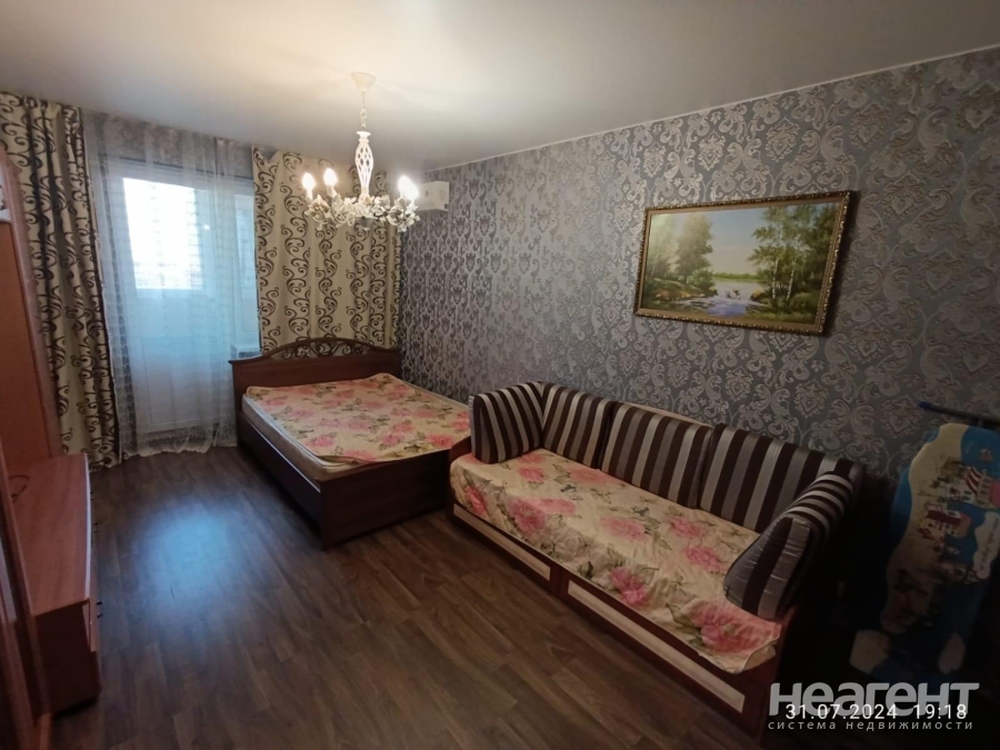 Сдается 1-комнатная квартира, 45 м²