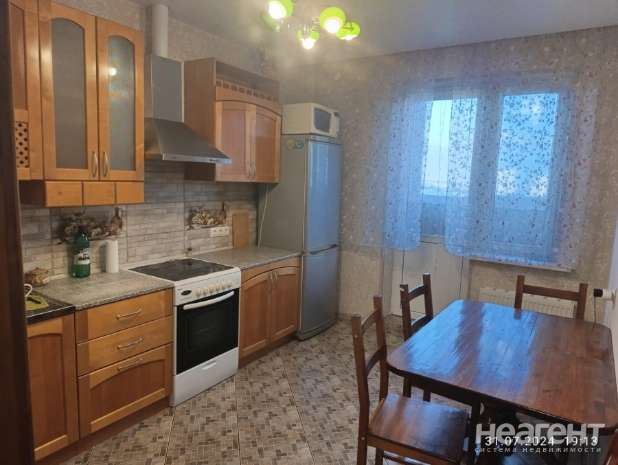 Сдается 1-комнатная квартира, 45 м²