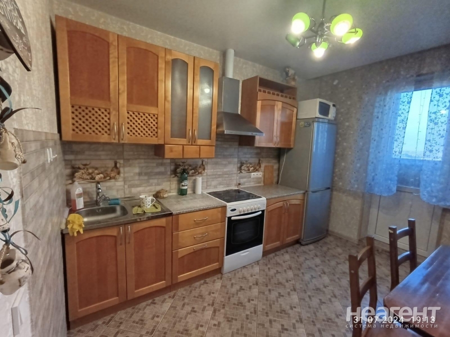 Сдается 1-комнатная квартира, 45 м²