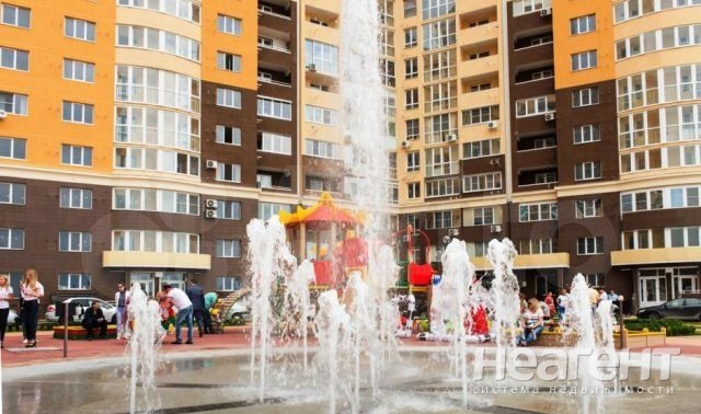 Продается 2-х комнатная квартира, 90,7 м²