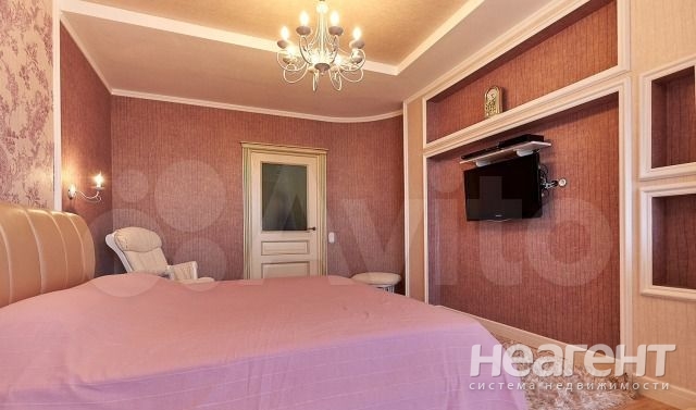 Продается 2-х комнатная квартира, 90,7 м²