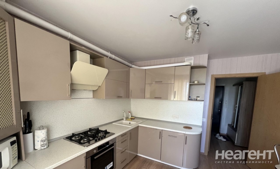 Продается 1-комнатная квартира, 40 м²