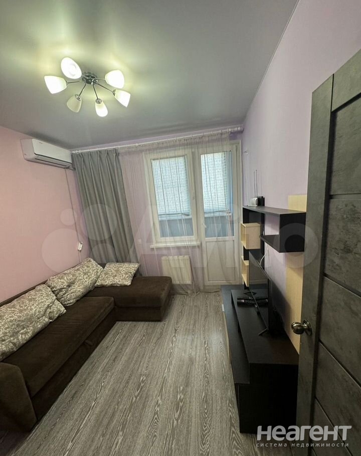 Сдается 1-комнатная квартира, 32 м²