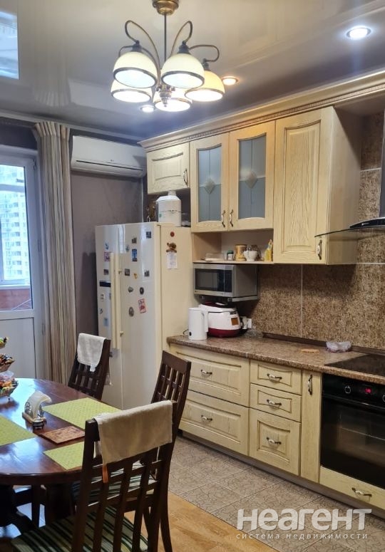 Продается 3-х комнатная квартира, 94,4 м²