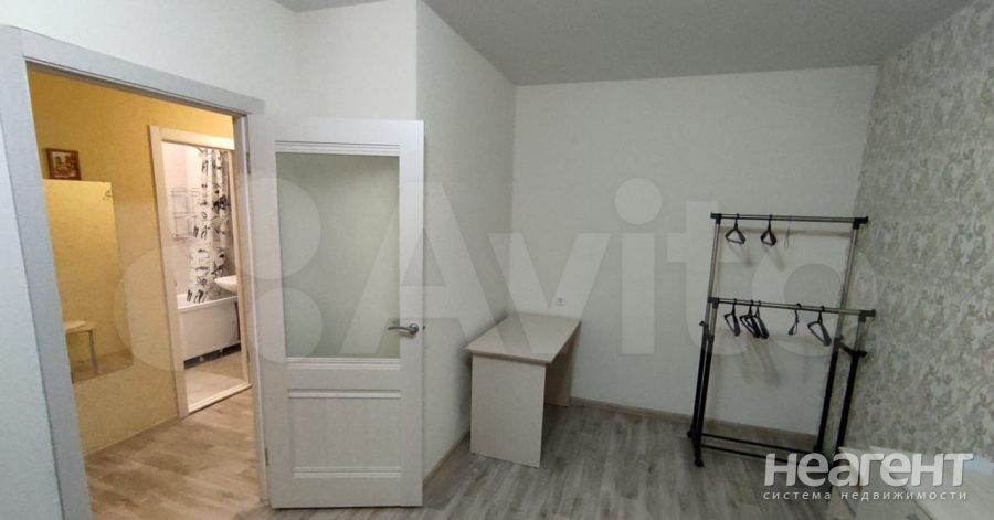 Сдается 1-комнатная квартира, 35,8 м²