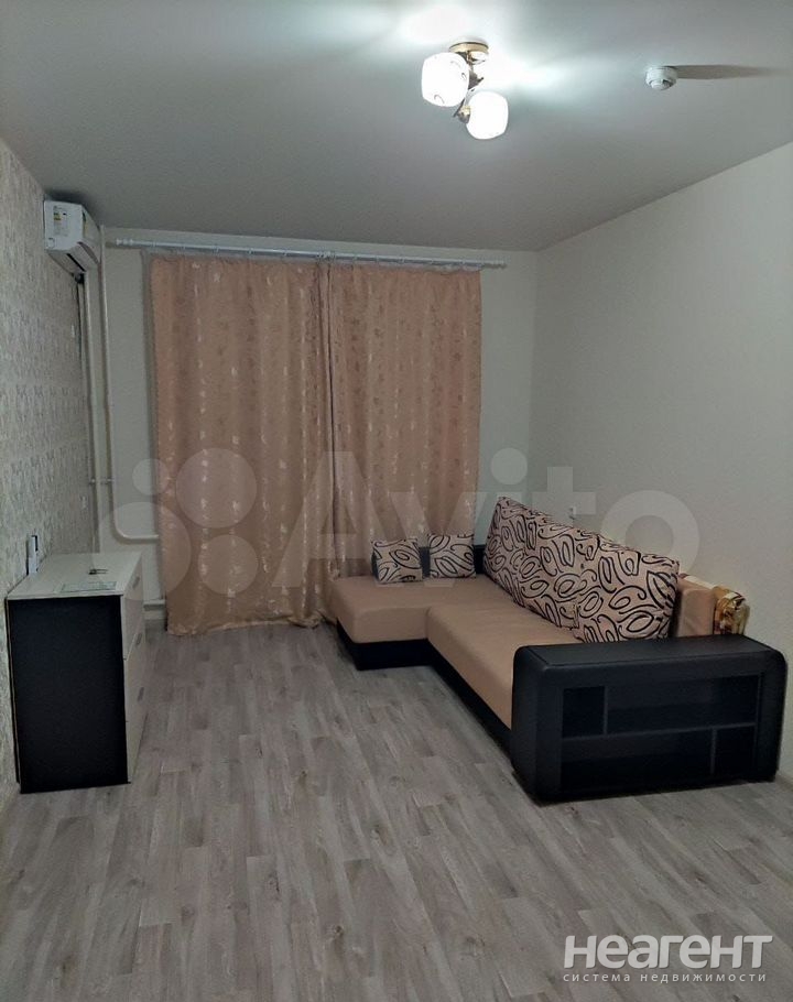 Сдается 1-комнатная квартира, 35,8 м²