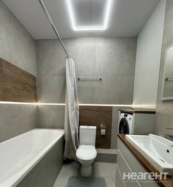 Сдается 1-комнатная квартира, 39 м²