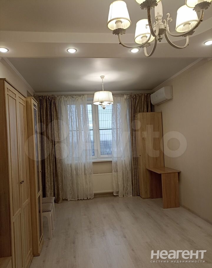 Продается 1-комнатная квартира, 41,3 м²