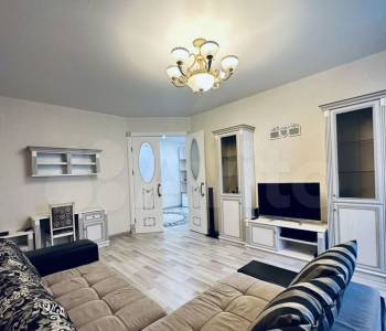 Сдается 2-х комнатная квартира, 90 м²