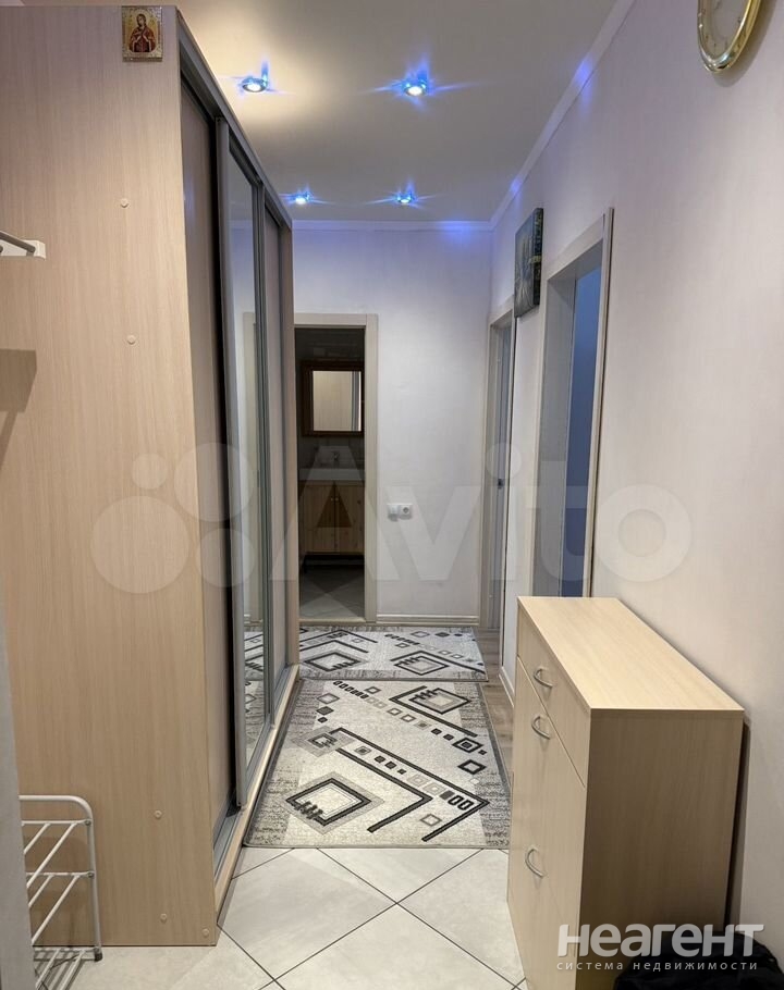 Сдается 2-х комнатная квартира, 66 м²