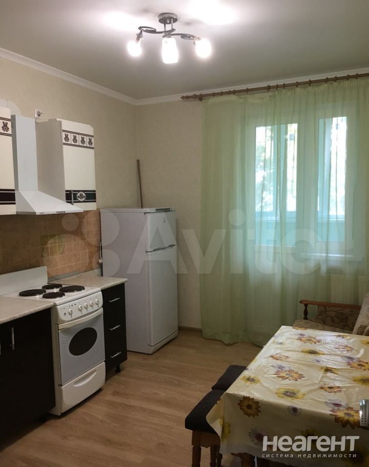 Сдается 1-комнатная квартира, 39,4 м²