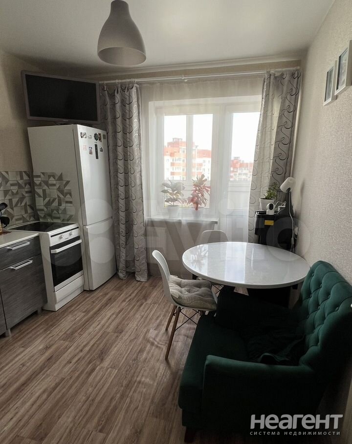 Продается 1-комнатная квартира, 36 м²