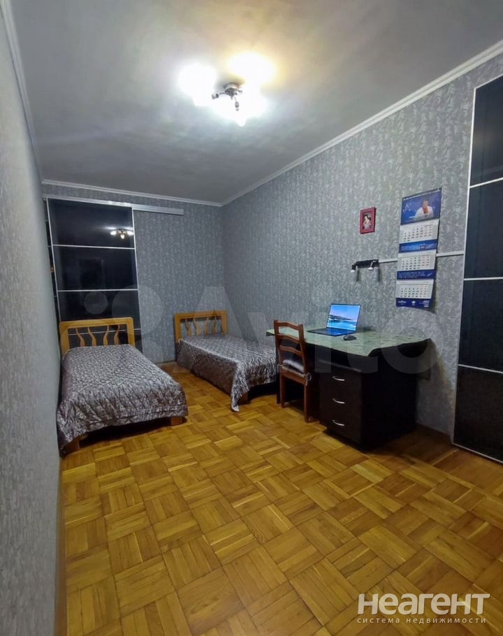 Продается Многокомнатная квартира, 85 м²