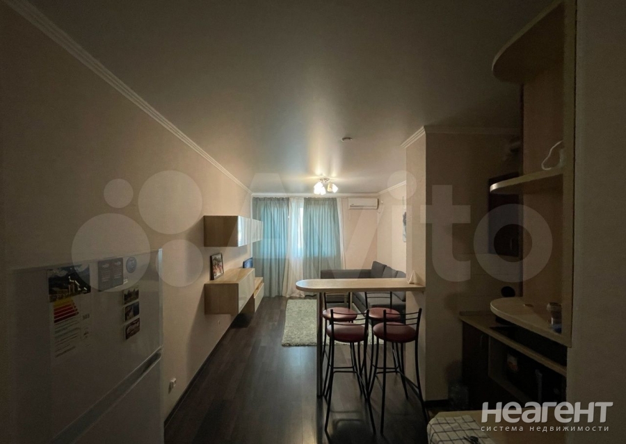 Продается 1-комнатная квартира, 32 м²