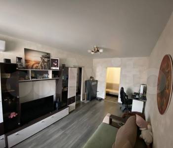 Продается 1-комнатная квартира, 41 м²