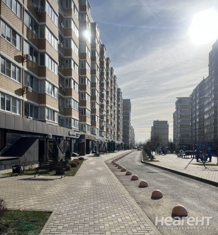 Продается 1-комнатная квартира, 36 м²