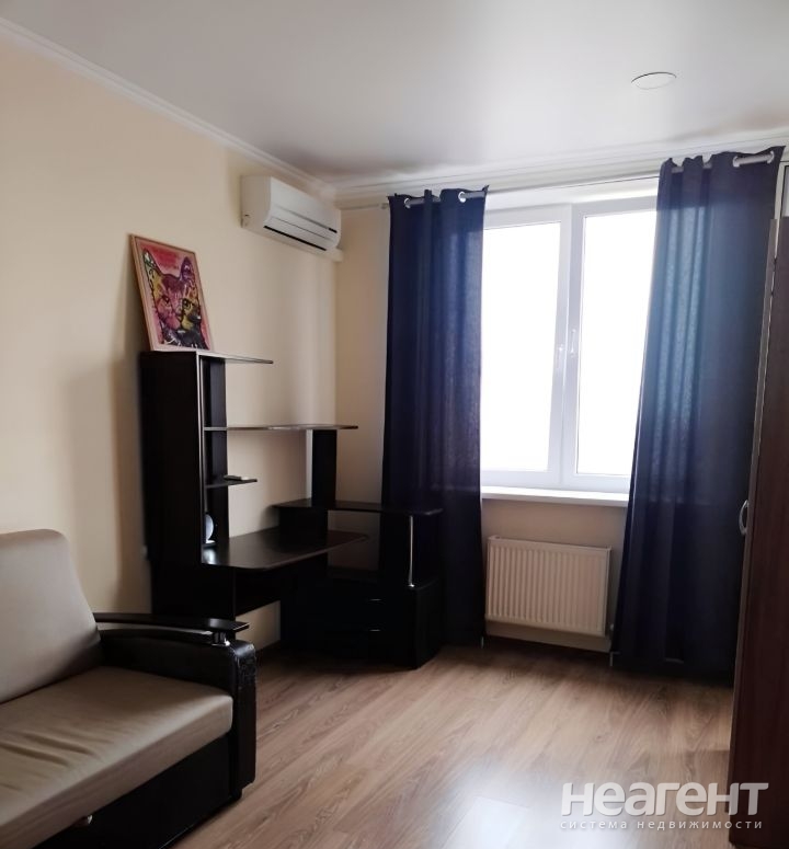 Сдается 1-комнатная квартира, 37 м²