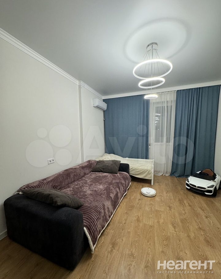 Продается 3-х комнатная квартира, 92 м²