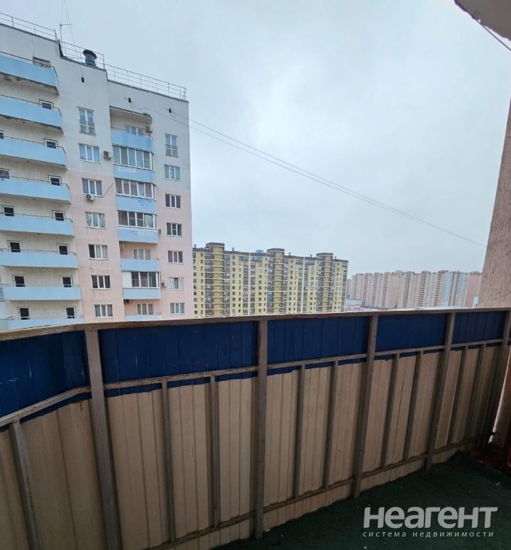 Сдается 1-комнатная квартира, 50 м²