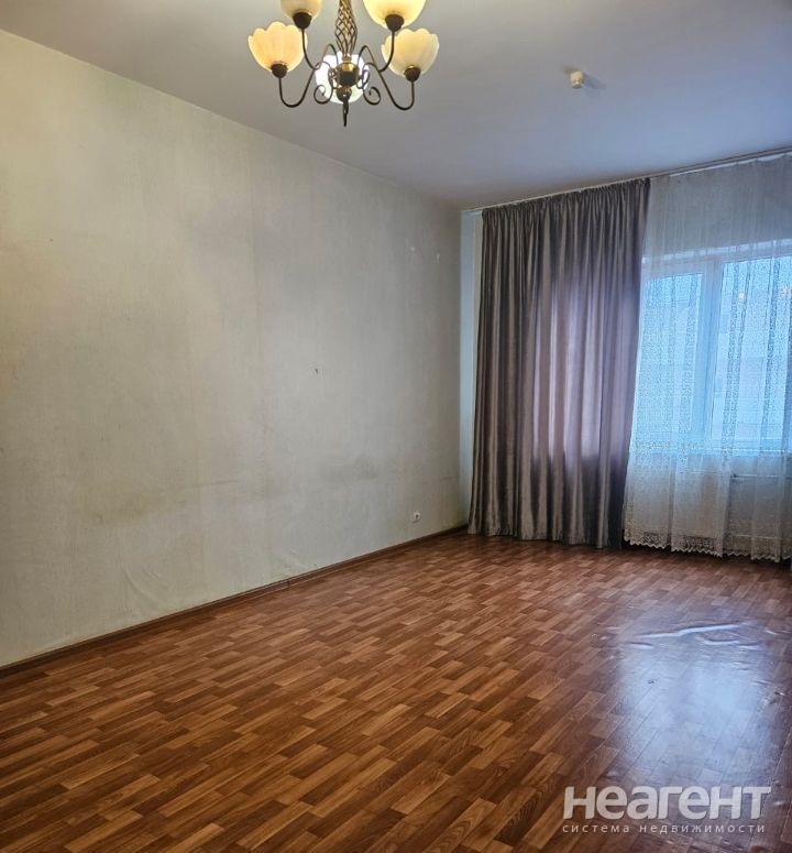 Сдается 1-комнатная квартира, 50 м²