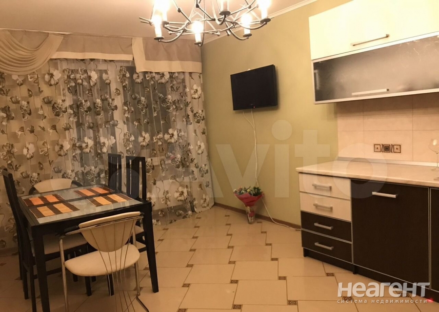 Сдается Многокомнатная квартира, 82 м²