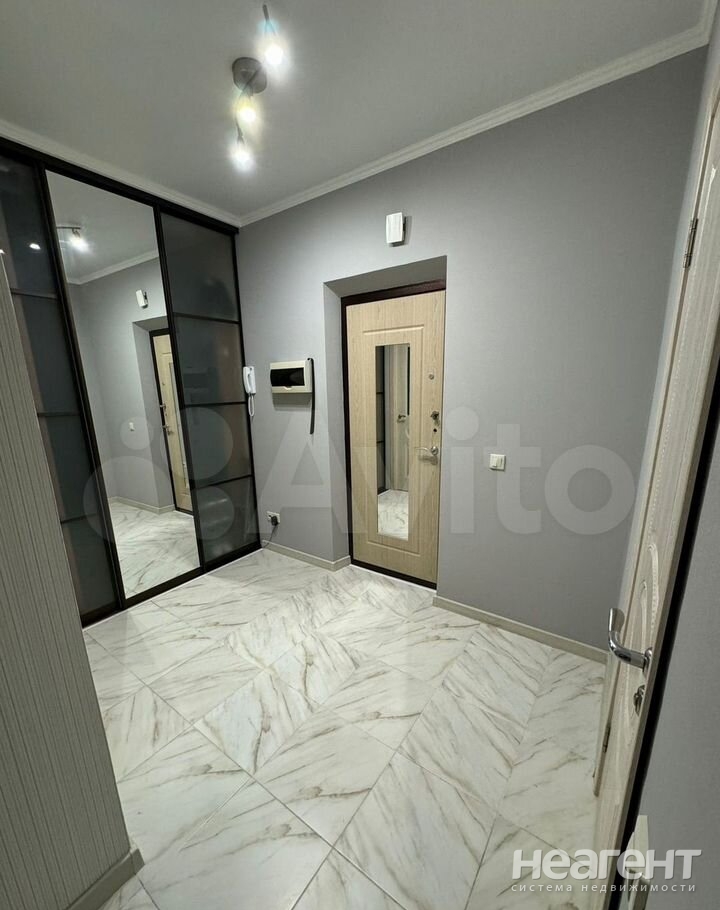 Продается 1-комнатная квартира, 43,1 м²