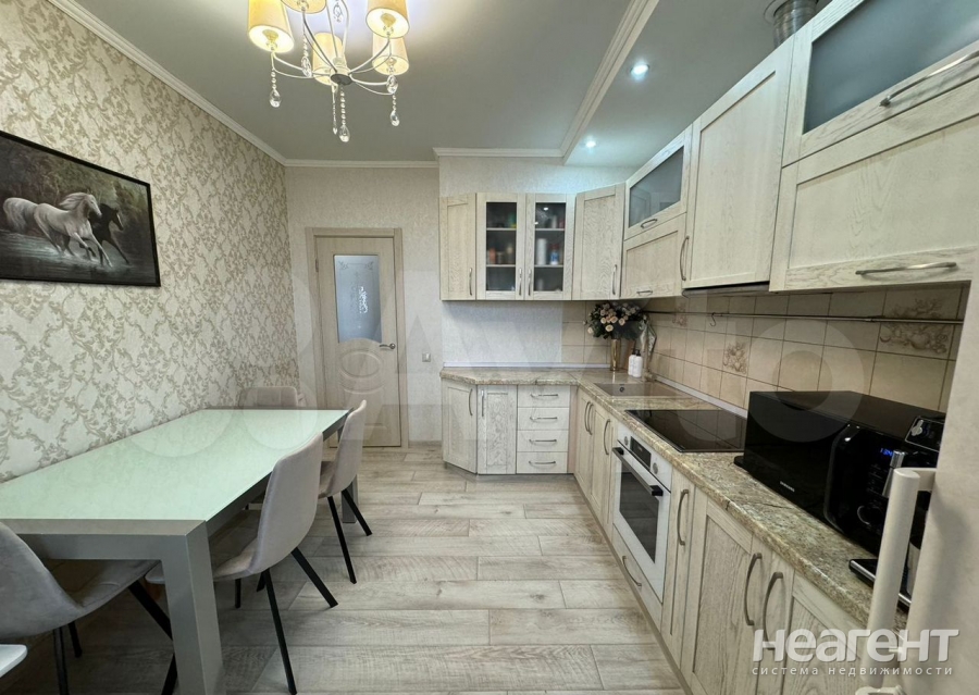 Продается 1-комнатная квартира, 43,1 м²